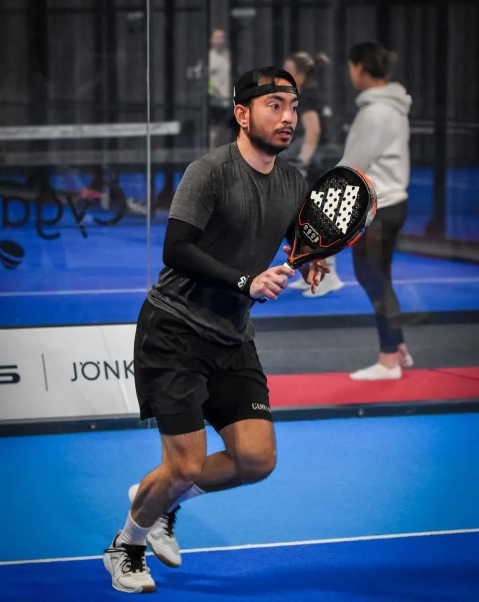 Fredric Lundberg playing padel