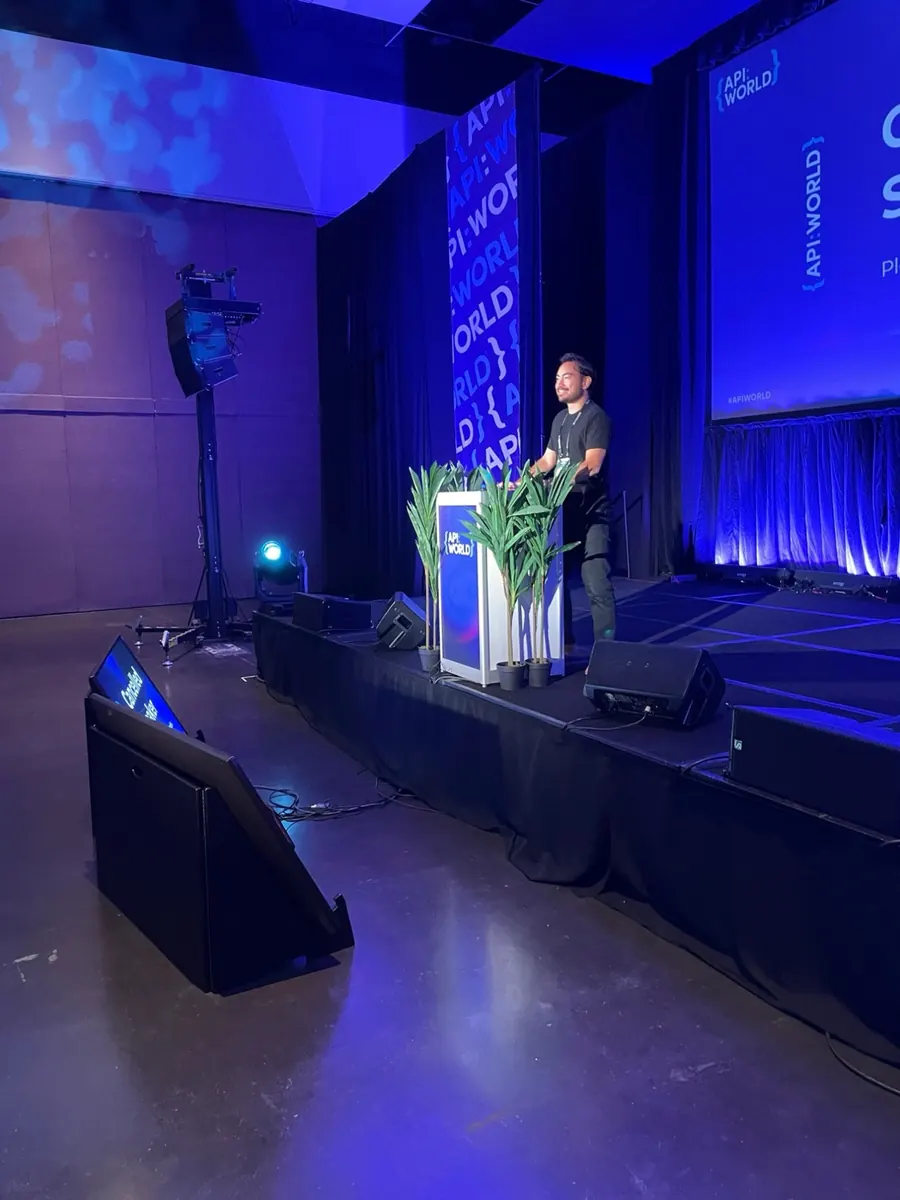 Fredric Lundberg at the podium at API World